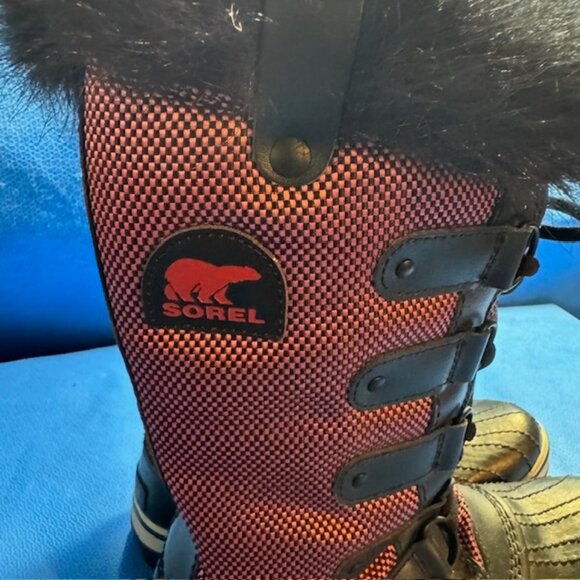 Sorel Women's Pink and Black Torfino Waterproof Winter Boot Size 7 - Picture 3 of 8